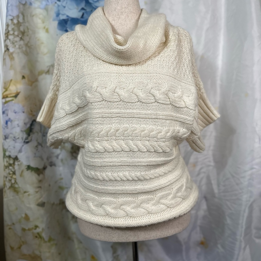 Relativity Cream Cowl Neck Horizontal Fisherman cable knit Sweater short sleeve